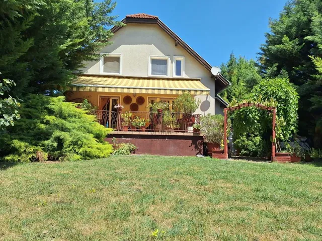 Eladó ház Zsámbék 170 nm