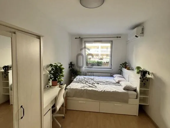 Eladó lakás Budapest VIII. kerület 70 nm