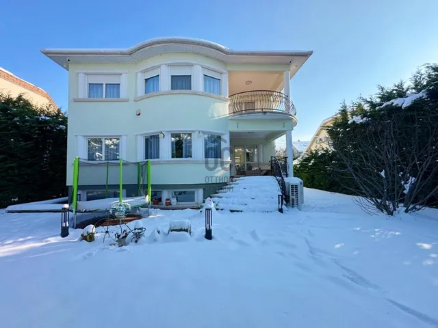 Eladó ház Budapest XIV. kerület, Alsórákos 389 nm