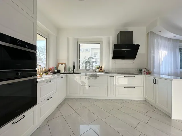 Eladó ház Budapest XIV. kerület, Alsórákos 389 nm