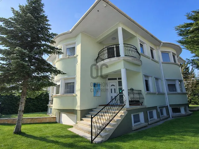 Eladó ház Budapest XIV. kerület, Alsórákos 389 nm