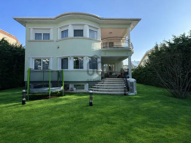 Eladó ház Budapest XIV. kerület, Alsórákos 389 nm