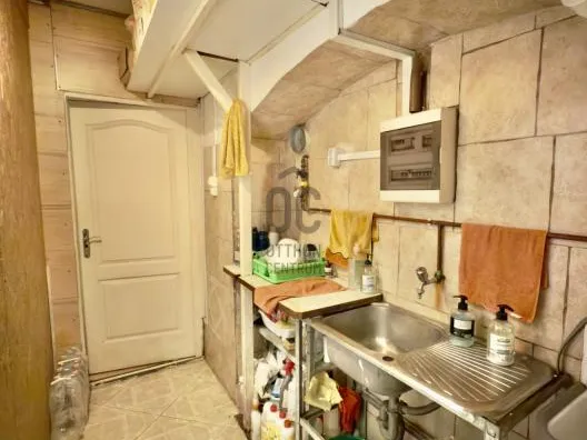 Eladó kereskedelmi és ipari ingatlan Budapest XIII. kerület, Újlipótváros 125 nm