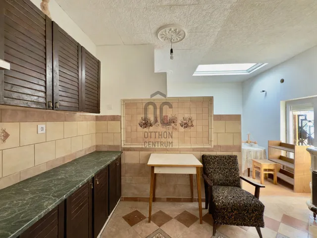 Eladó ház Budapest XVIII. kerület, Szemeretelep 103 nm