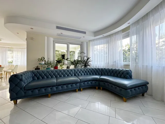 Eladó ház Budapest XIV. kerület, Alsórákos 389 nm