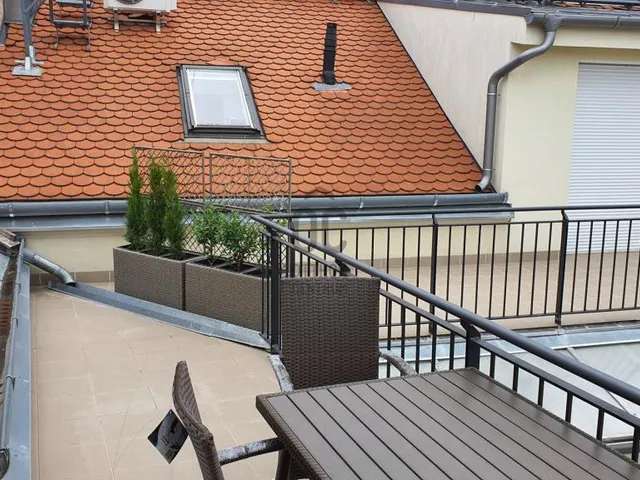 Eladó lakás Budapest VI. kerület 85 nm