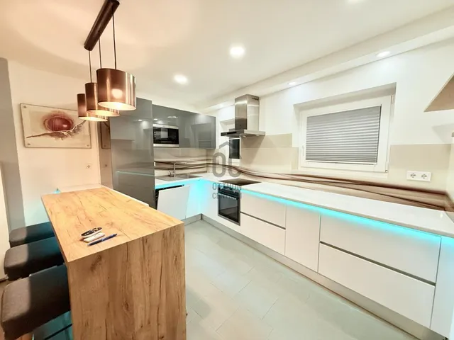 Eladó lakás Budapest VI. kerület 85 nm