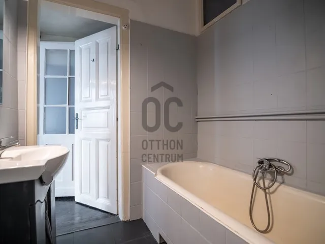 Eladó lakás Budapest VII. kerület 93 nm