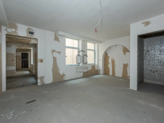 Eladó kereskedelmi és ipari ingatlan Budapest VIII. kerület, Józsefváros 2883 nm