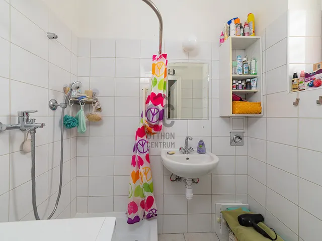 Eladó lakás Budapest VI. kerület 32 nm