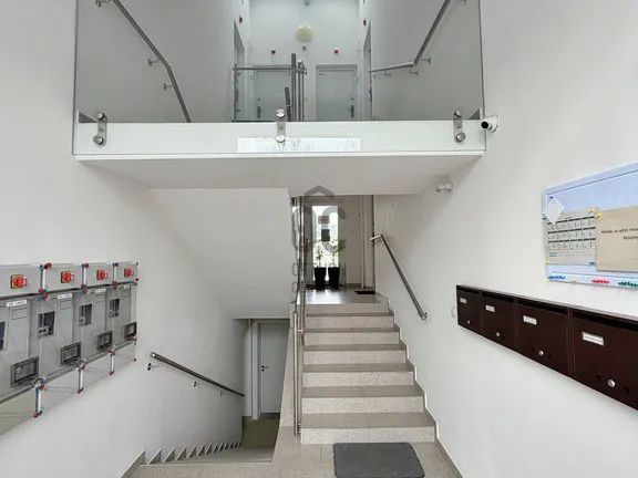 Eladó lakás Budapest XIX. kerület, Kertváros 78 nm