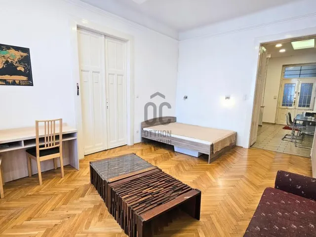 Eladó lakás Budapest VIII. kerület, Corvin negyed 77 nm