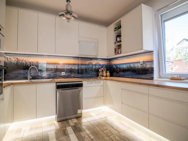 Eladó ház Budapest XVIII. kerület, Újpéteritelep 113 nm