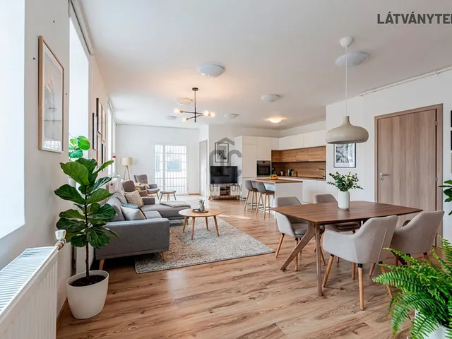 Eladó ház Budapest XV. kerület, Rákospalota 400 nm