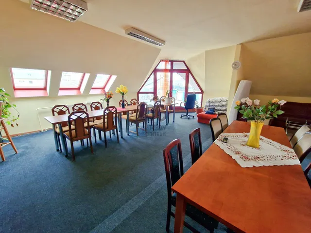 Eladó kereskedelmi és ipari ingatlan Budapest IX. kerület, Gubacsidűlő 2565 nm