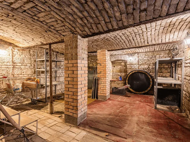 Eladó ház Budapest XV. kerület, Rákospalota 400 nm