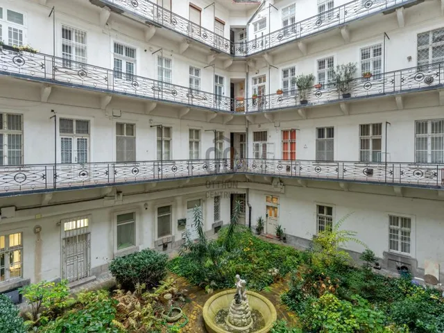 Eladó lakás Budapest V. kerület, Bank negyed 150 nm