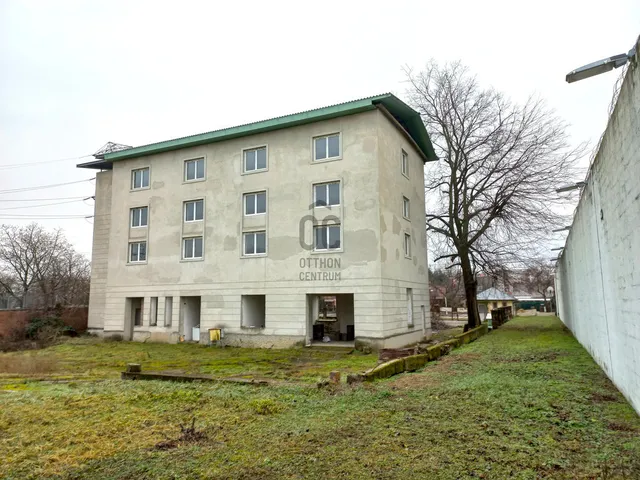 Eladó kereskedelmi és ipari ingatlan Budapest X. kerület, Téglagyárdűlő 1233 nm