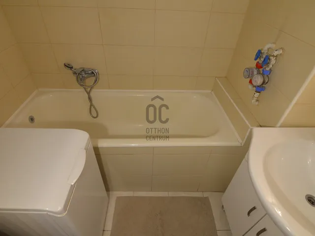 Eladó lakás Győr, Nádorváros 59 nm