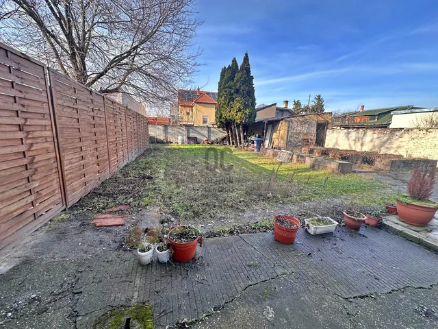 Eladó lakás Budapest XX. kerület, Kossuthfalva 31 nm