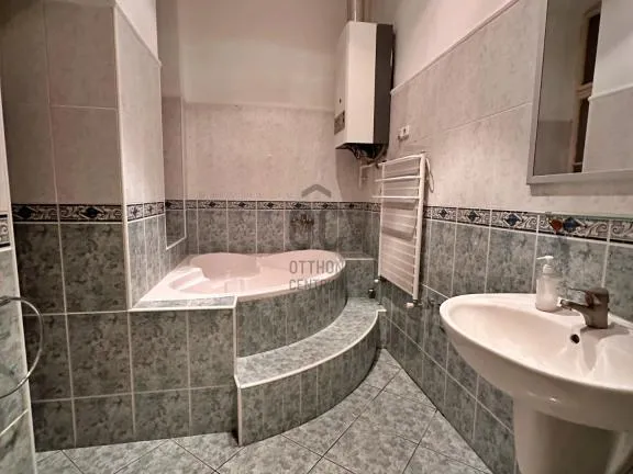 Eladó lakás Budapest VII. kerület 65 nm