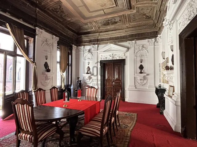 Eladó kereskedelmi és ipari ingatlan Budapest IX. kerület, Belső Ferencváros 1335 nm