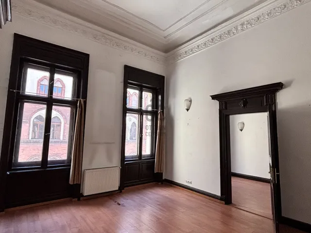 Eladó kereskedelmi és ipari ingatlan Budapest IX. kerület, Belső Ferencváros 1335 nm