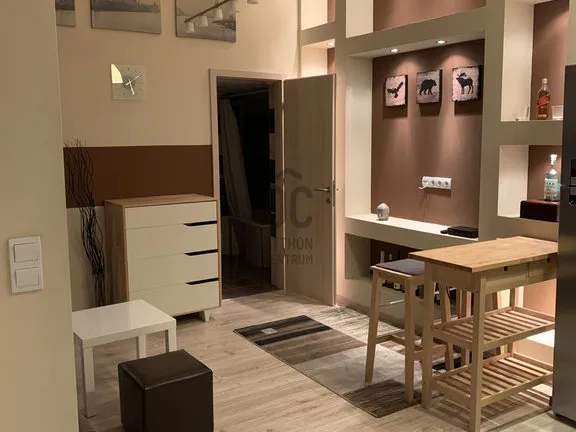 Eladó lakás Budapest VI. kerület 42 nm