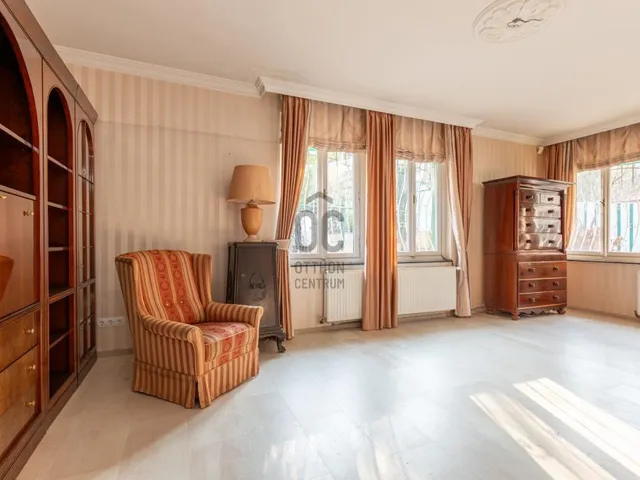 Eladó ház Budapest II. kerület, Adyliget 187 nm