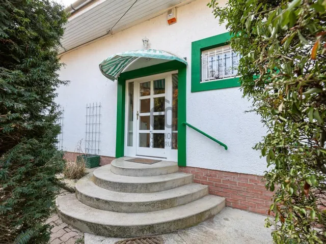 Eladó ház Budapest II. kerület, Adyliget 187 nm