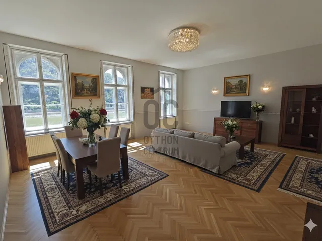 Eladó lakás Budapest V. kerület, Belváros 129 nm