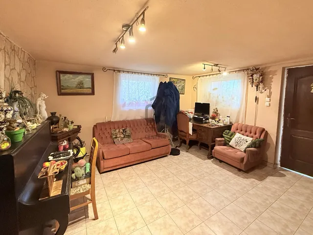 Eladó ház Budapest X. kerület, Keresztúridűlő 150 nm