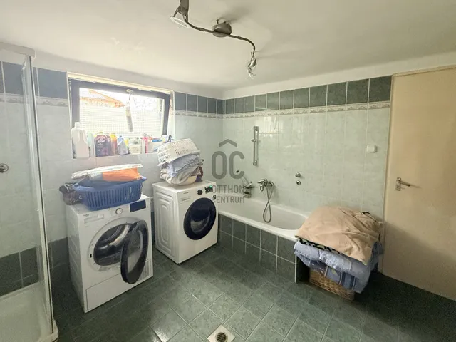 Eladó ház Budapest X. kerület, Keresztúridűlő 150 nm