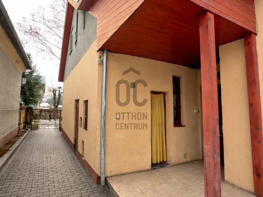 Eladó ház Budapest XV. kerület, Pestújhely 260 nm