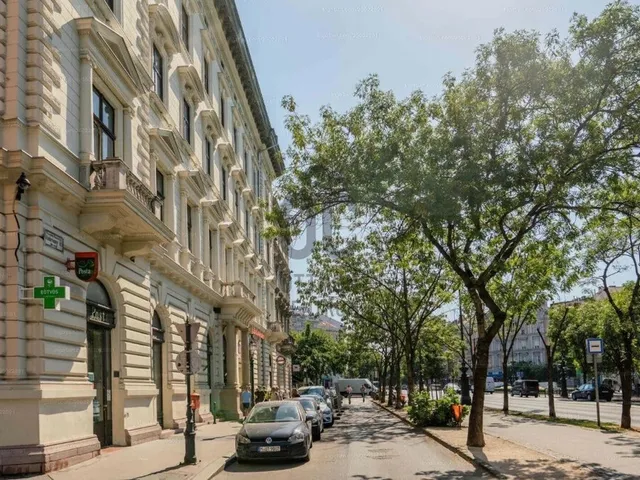 Eladó lakás Budapest VI. kerület 19 nm