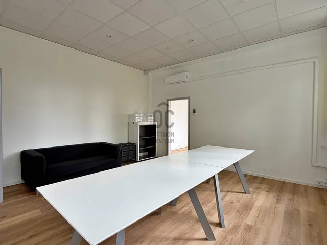 Kiadó kereskedelmi és ipari ingatlan Budapest I. kerület, Naphegy 121 nm