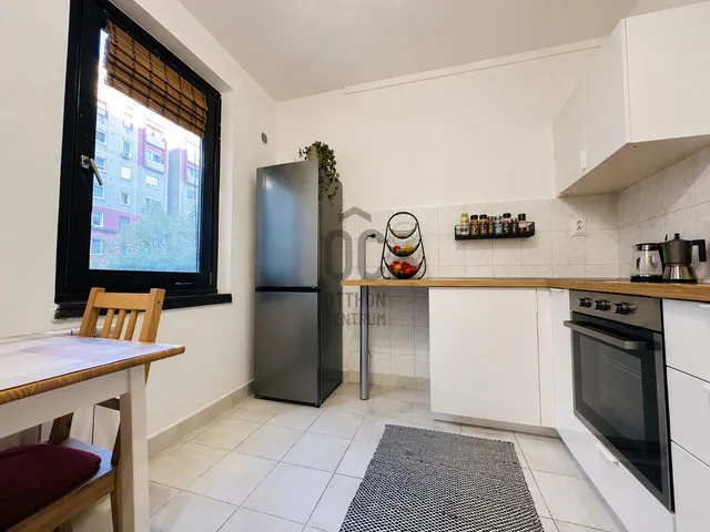 Eladó lakás Budapest IV. kerület, Káposztásmegyer 36 nm