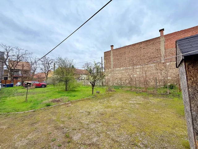 Eladó telek Budapest XIV. kerület, Alsórákos 1070 nm
