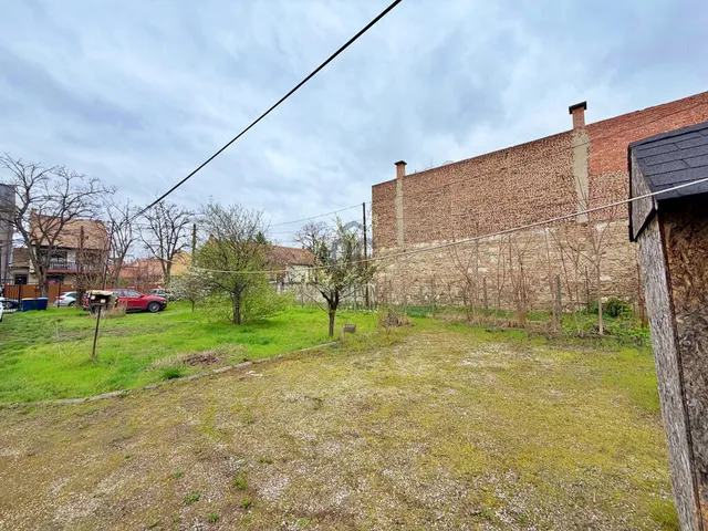 Eladó telek Budapest XIV. kerület, Alsórákos 1070 nm