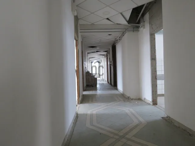 Eladó kereskedelmi és ipari ingatlan Budapest X. kerület, Óhegy 1777 nm