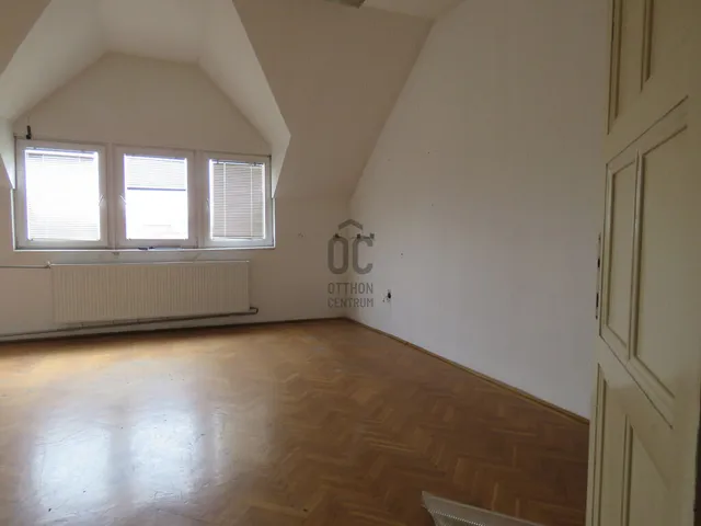 Eladó kereskedelmi és ipari ingatlan Budapest X. kerület, Óhegy 1777 nm