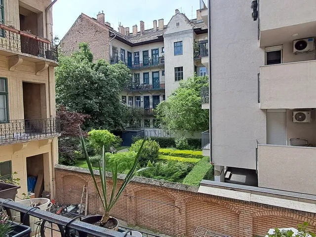 Eladó lakás Budapest VII. kerület 134 nm