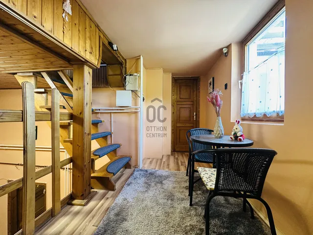 Eladó ház Budapest XVIII. kerület, Erzsébettelep 140 nm
