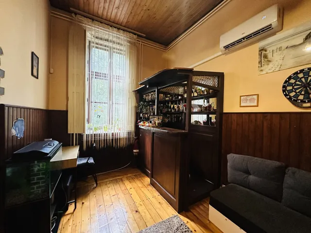 Eladó ház Budapest XVIII. kerület, Erzsébettelep 140 nm