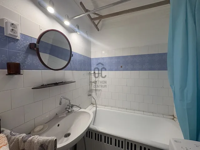Eladó lakás Budapest X. kerület, Újhegy 50 nm