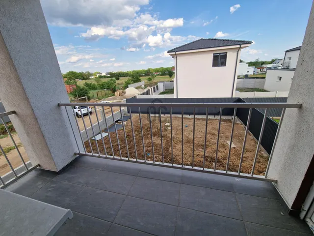 Eladó ház Budapest XVIII. kerület, Almáskert 140 nm