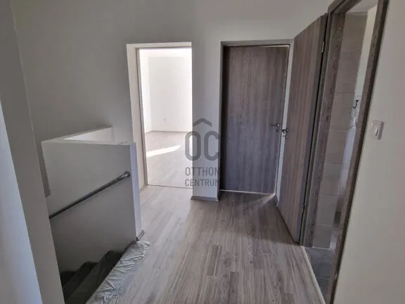 Eladó ház Budapest XVIII. kerület, Almáskert 140 nm
