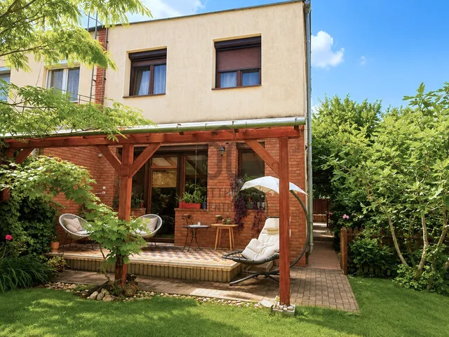 Eladó ház Budapest XXI. kerület, Királyerdő 105 nm