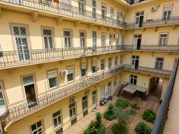Eladó lakás Budapest VI. kerület 43 nm