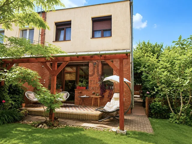 Eladó ház Budapest XXI. kerület, Királyerdő 105 nm